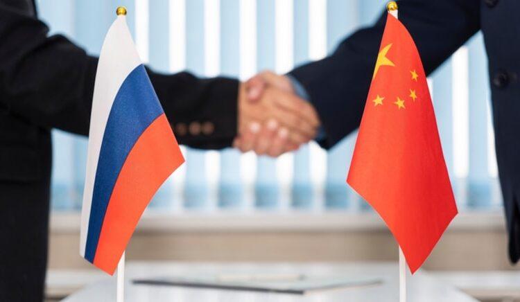 Rusya petrol ihracatında ambargoyu Çin'le aşıyor