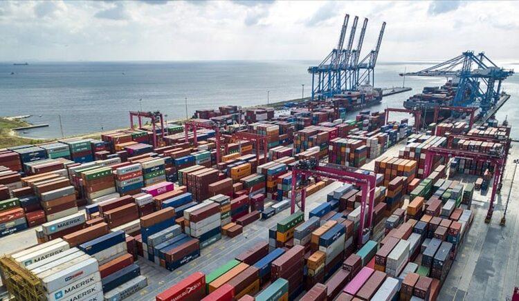 İhracat artıp ithalat azalınca dış ticaret açığı 2023'te 106 milyar dolara geriledi