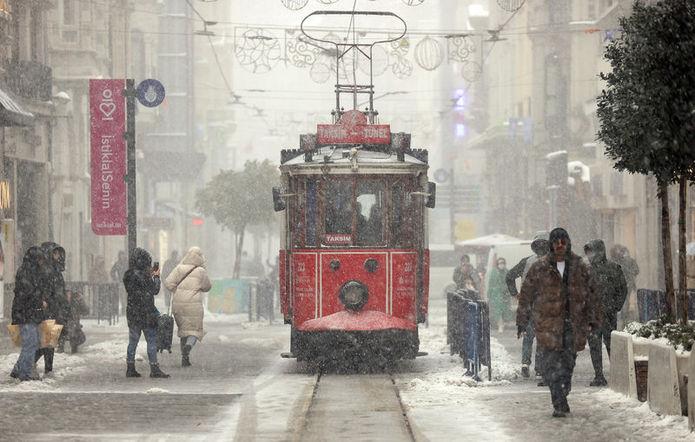 Meteoroloji’den kar ve sağanak uyarısı... Uzmanlar İstanbul için tarih verdi