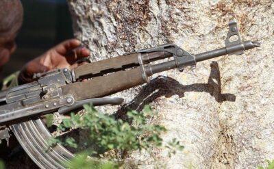 Eş Şebab BM helikopterini ele geçirdi, sekiz kişiyi rehin aldı