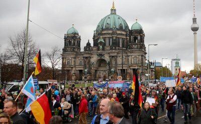 Almanya siyaseti şokta: ‘Naziler’ üç eyalette iktidara yürüyor
