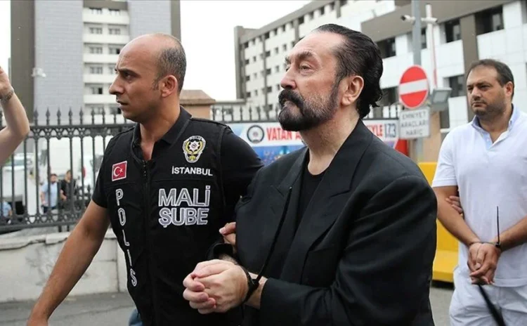 Adnan Oktar örgütü iddianamesinde 'yargı mensuplarına şantaj planının' detayları ortaya çıktı