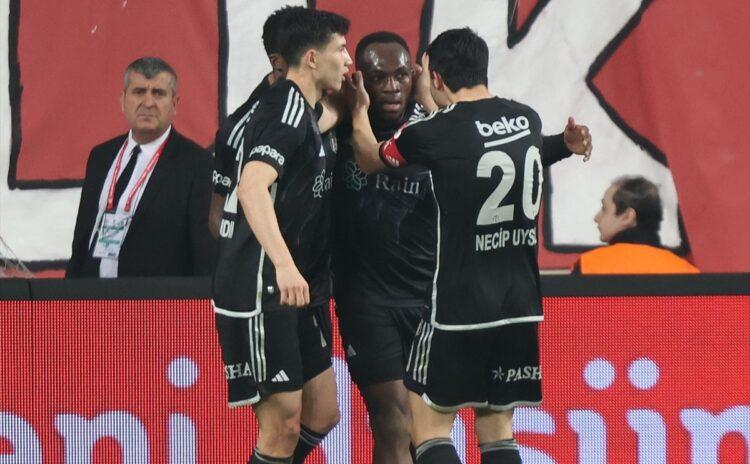 Goller Muleka... Beşiktaş'ın gözü kupada
