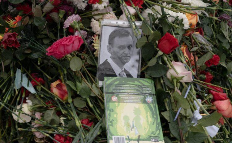 Cenazesine ulaşılamıyor, Rusya'da Navalni öfkesi büyüyor: Protestolarda yüzlerce gözaltı