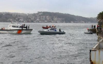 Sahilde çalışan iki işçi denize düştü: Bir ölü
