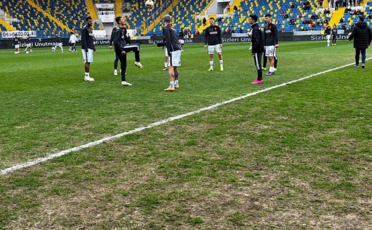 Futbol Federasyonu zemini kötü olanın stadını kapatacak