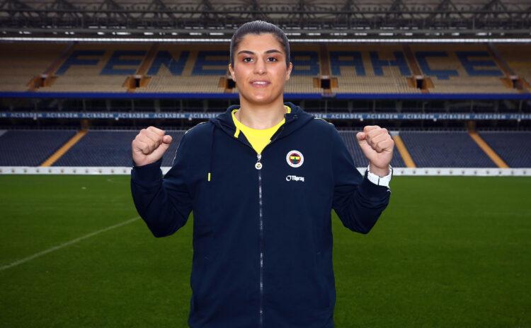 Yılın transferi resmileşti: Olimpiyat şampiyonu Trabzonspor'dan Fenerbahçe'ye geldi