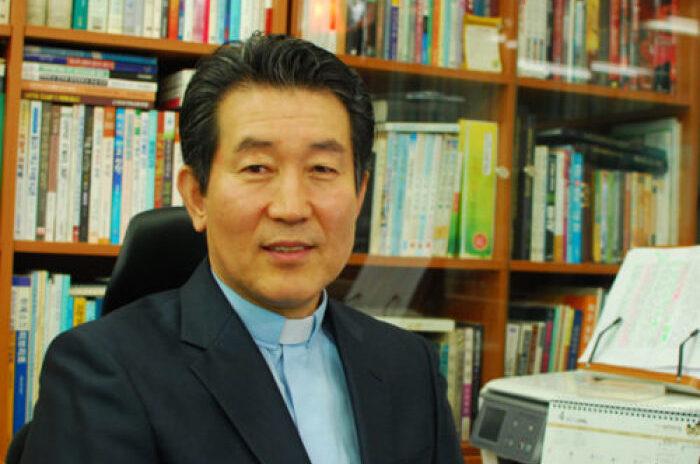 Kahraman ilan edilmişti: Güney Koreli papaz 'kurtardığı' Kuzeylilere tecavüz etmiş