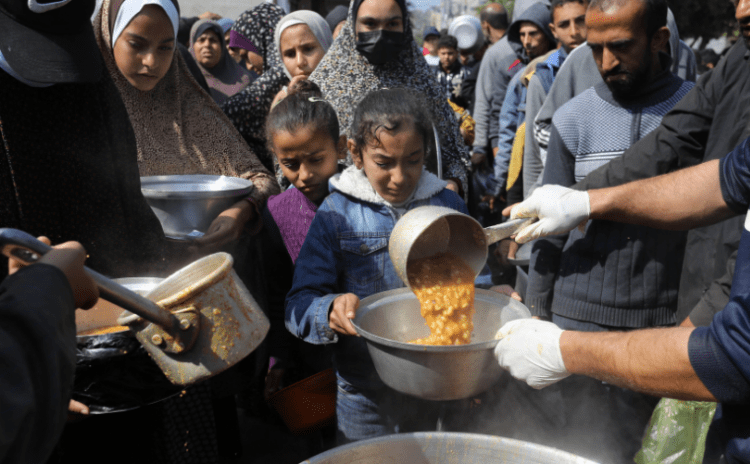Esir anlaşmasının gölgesinde insani kriz: UNRWA 450 milyon dolarlık açıkla çökmenin eşiğinde