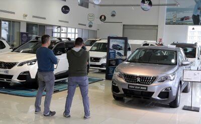 Engelliler otomobil almaya koştu, satış rekoru geldi