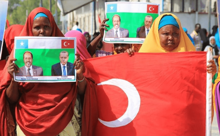 Somali karasularını 10 yıl Türk Donanması koruyacak