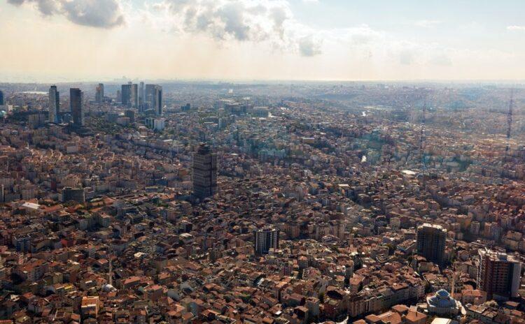 Meteoroloji uzmanı Kadıoğlu’ndan ‘ısı adası’ yorumuna itiraz: İstanbul’a kar yağarken de bu kadar betondu