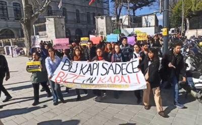 İstanbul Üniversitesi’nde kapı eylemi: ‘Bir tek bize mi kapalı!’