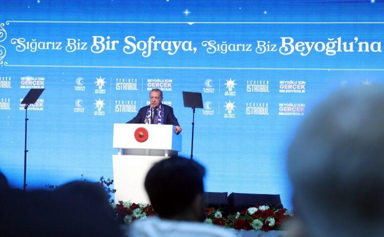 Seçime bir gün kala Erdoğan İstanbul'da iki ilçede miting yaptı