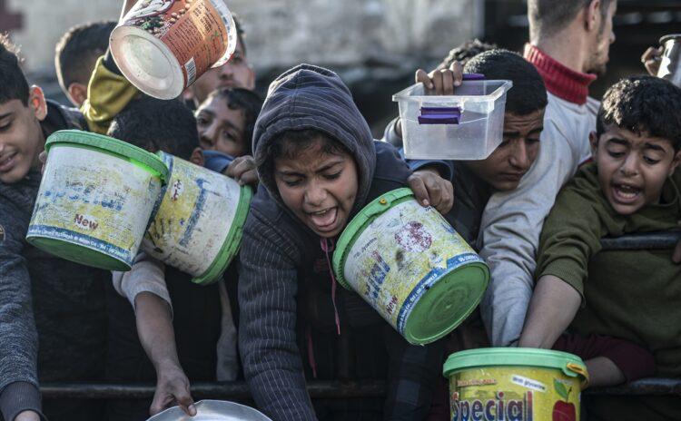 Gazze'de artık sadece silahlar değil, açlık ve susuzluk da can alıyor