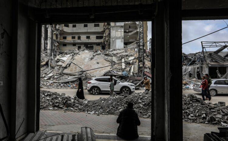 İsrail'in Refah bombardımanı başladı, kara harekatı bekleniyor