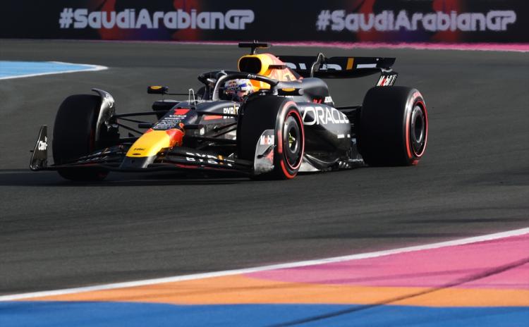 Suudi Arabistan'da ilk sıra Verstappen'in