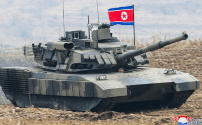 Şeytan ayrıntıda gizli: Kim Jong Un tank sürerken görüntülendi