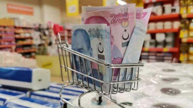 Gel de enflasyonu düşür: Kredi kartına kısıtlama korkusu vatandaşı alışverişe hücum ettirdi