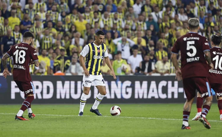 Karadeniz'de dev maç! Trabzonspor üçüncülük, Fenerbahçe şampiyonluk peşinde