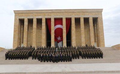 Kara Harp Okulu öğrencileri Anıtkabir’de: ‘En Büyük Harbiyeli’ 125’inci kez anıldı