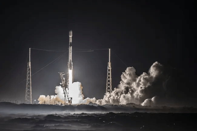 'BBG Dünya' yakında vizyonda: SpaceX, Amerikan istihbarat ajansı için casus uydu ağı inşa ediyor