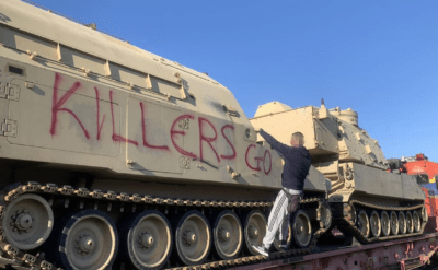 Yunanistan’daki komünistler Dedeağaç’ta NATO teçhizatı taşıyan treni ablukaya aldı