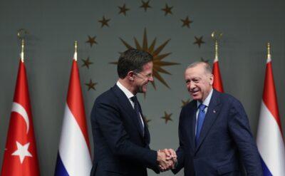 NATO şefliğini kovalayan Hollanda Başbakanı Rutte, Erdoğan’ın desteğini almak için Türkiye’de