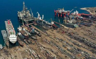 Asbest uyarısı yapılan üç denizaltı İzmir’e söküme geldi