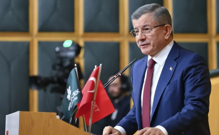 Davutoğlu’ndan Erdoğan’a ‘bizimle de yumuşa’ iması