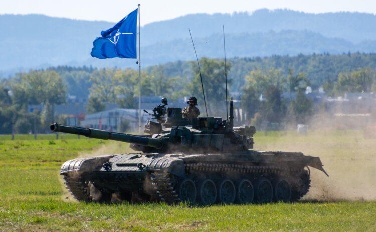 NATO Genel Sekreteri: Batı hem Ukrayna'yı hem İsrail'i savunabilecek güçte