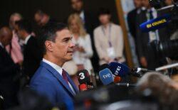 Eşi yolsuzlukla suçlanıyor, İspanya Başbakanı Sanchez istifanın eşiğinde