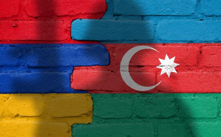 Ermenistan Karabağ'daki dört köyü Azerbaycan'a verdi