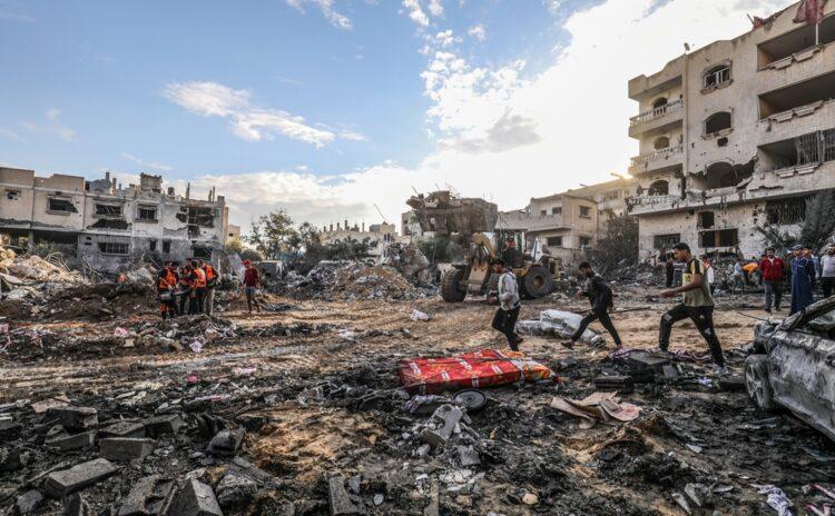 İsrail bir gecede 'mağdur': İran'ın saldırısı Gazze'deki ölümlerin önüne geçti