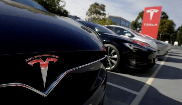 Büyümesi yavaşlayan Tesla'nın kârında büyük düşüş