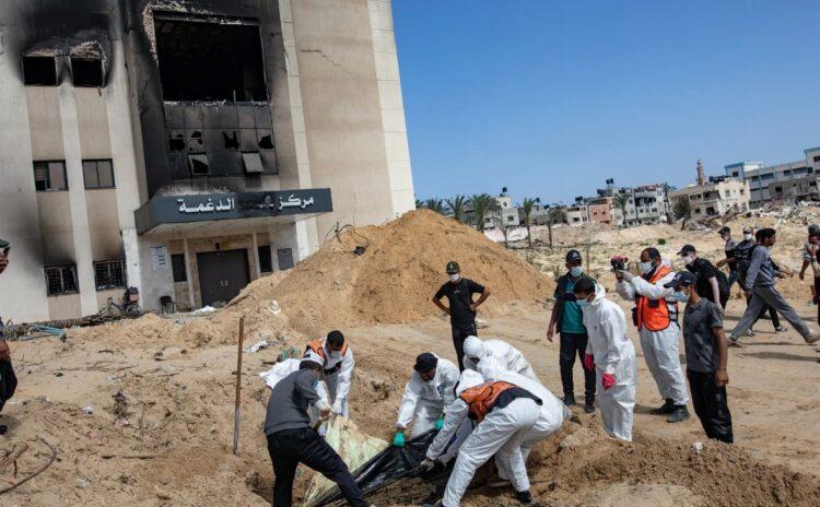 Gazze'de ölülere de rahat yok: İsrail mezardan ceset çıkartıp başka yere gömüyor