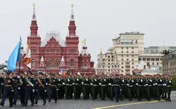 Putin Kızıl Meydan’da Batı’ya meydan okudu: Nazilerin modern varisleri