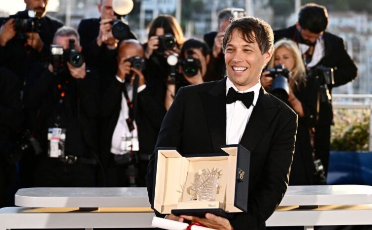 Cannes 2024: Altın Palmiye'yi 'Anora' kazandı, yönetmen ödülü seks işçilerine adadı