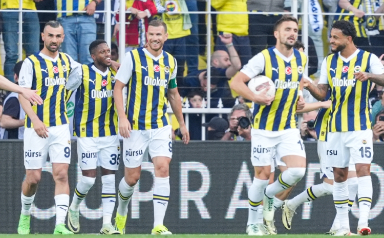 Fenerbahçe'den sezona alkışlarla veda