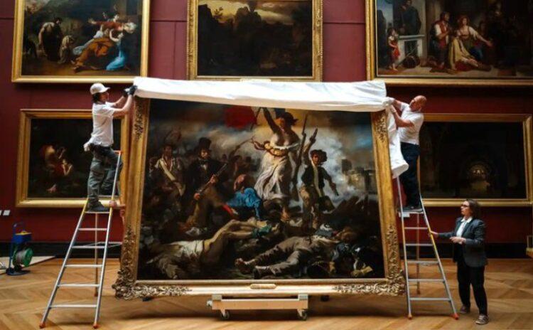 Tadilat bitti, devrimin simgesi yeniden Louvre Müzesi'nde