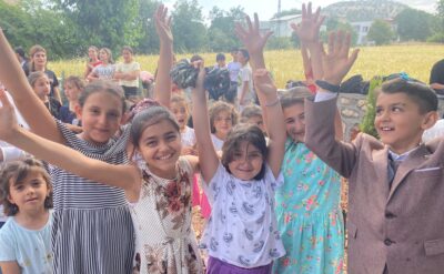Türkiye’de güzel şeyler de oluyor: Depremin ellerinden aldığı çocukluklarını bu merkezde geri alacaklar