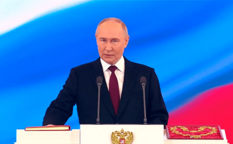 Batı'nın boykotlarının gölgesinde: Putin beşinci dönemi için yemin etti
