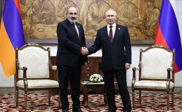 İki yabancı olmaya doğru: Putin ve Paşinyan görüştü, Ermenistan havaalanındaki Rus muhafızlar da çekiliyor