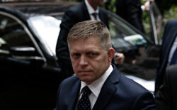 Slovakya’nın Rus yanlısı Başbakanı Fico’ya suikast girişimi: Karnından vuruldu