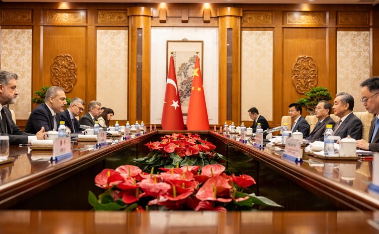 Fidan'ın Çin turu sona erdi: Bir yanda Uygur Türklerine hassasiyet, bir yanda toprak bütünlüğüne saygı