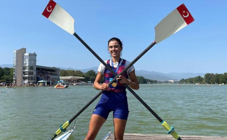 Bu gurur Elis Özbay'ın... Boşuna çekilmedi bunca acılar