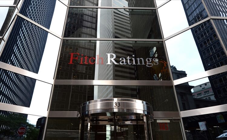 Fitch, Türkiye'nin kredi notunu bir kez daha yükseltti