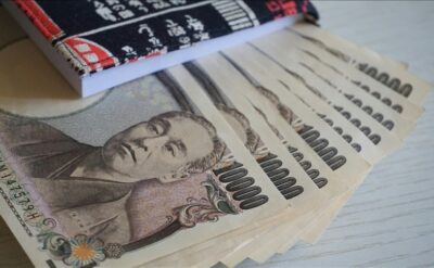 Japon Yeni dolar karşısında 38 yılın en düşük seviyesinde