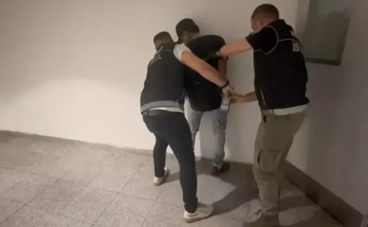 Türkiye'ye 373 kilo kokain getiren Kolombiyalı kartel yakalandı