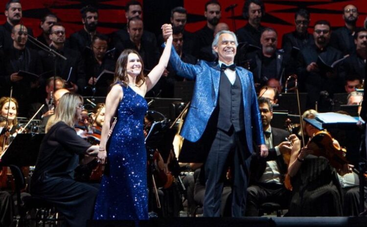 Ve İstanbul'dan Andrea Bocelli geçti: Boğaz'da unutulmaz gece